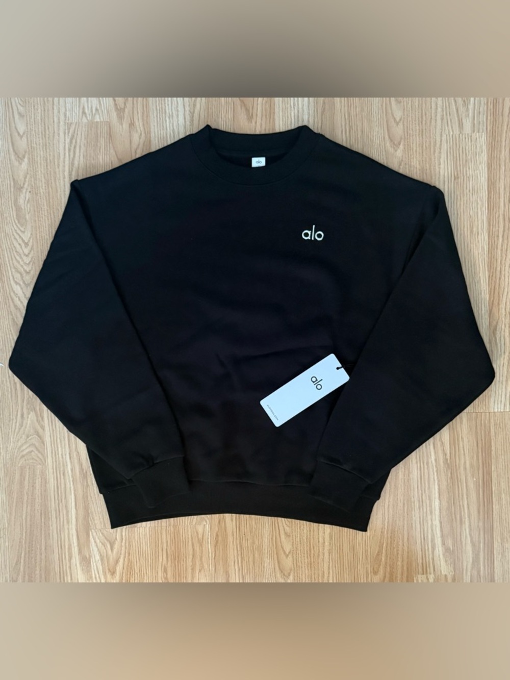 ALO Yoga Black Crewneck Sweatshirt